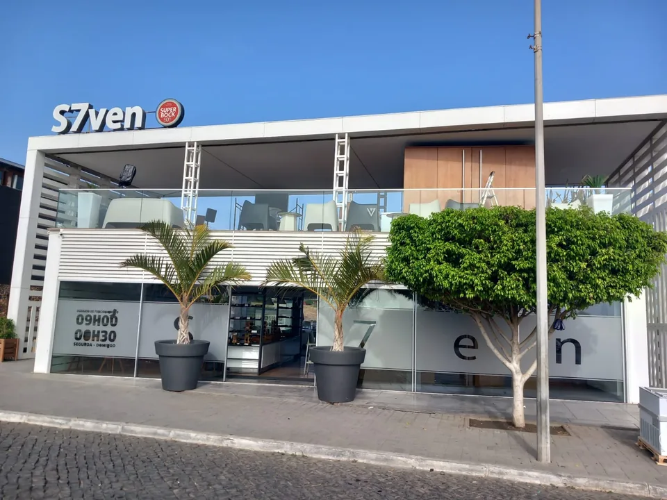Entrada do edifício Seven